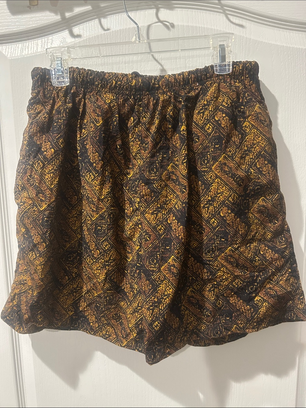Nautica Black and Gold Patterned Swim Trunks xl